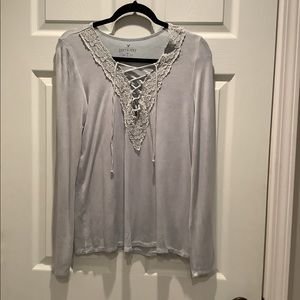 American Eagle soft lace up top. Size medium.
